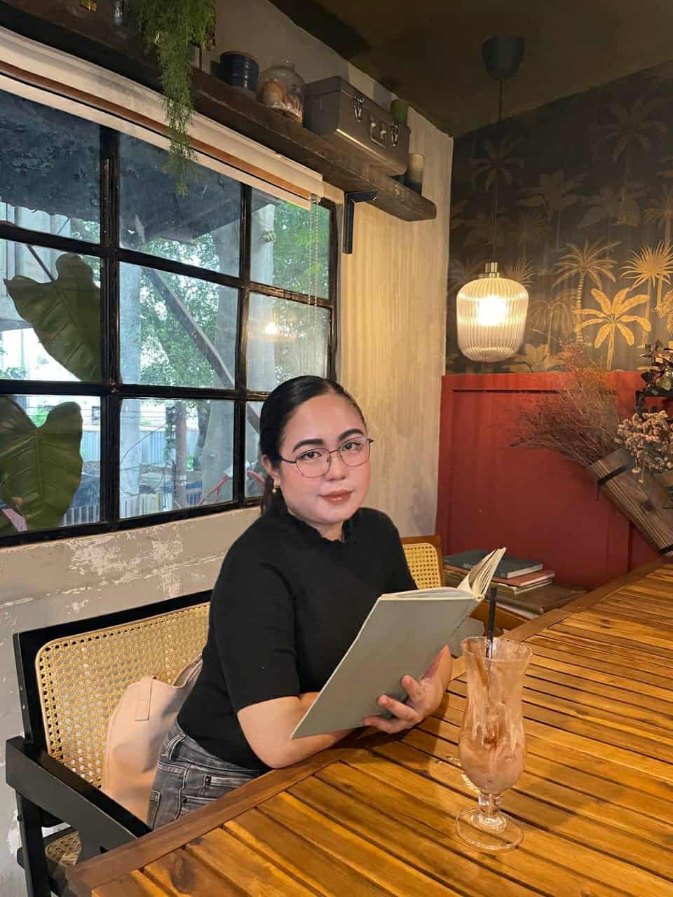Jerina casual portrait